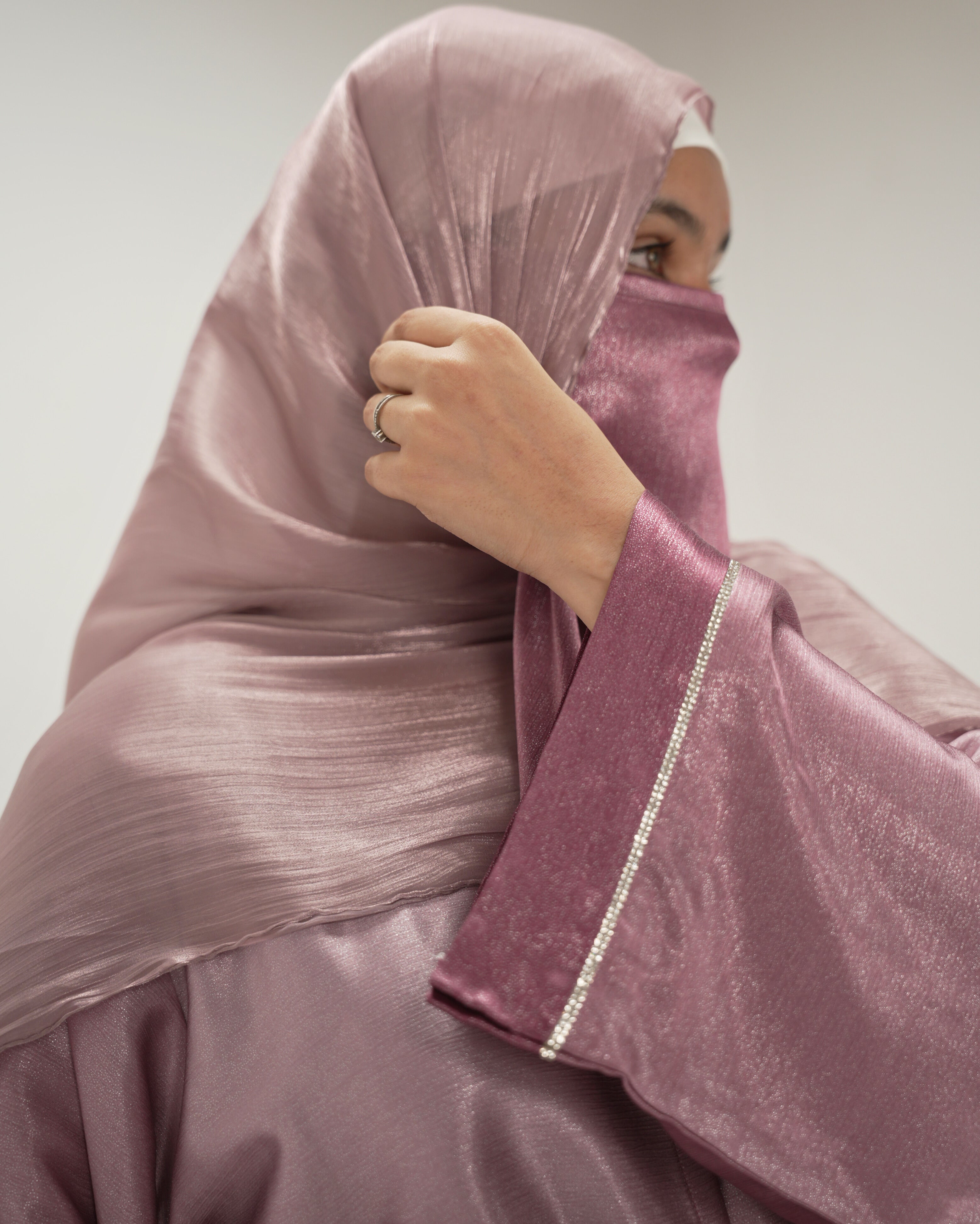 Luxe Ombre Abaya with Matching Organza Hijab & Niqab - Pink