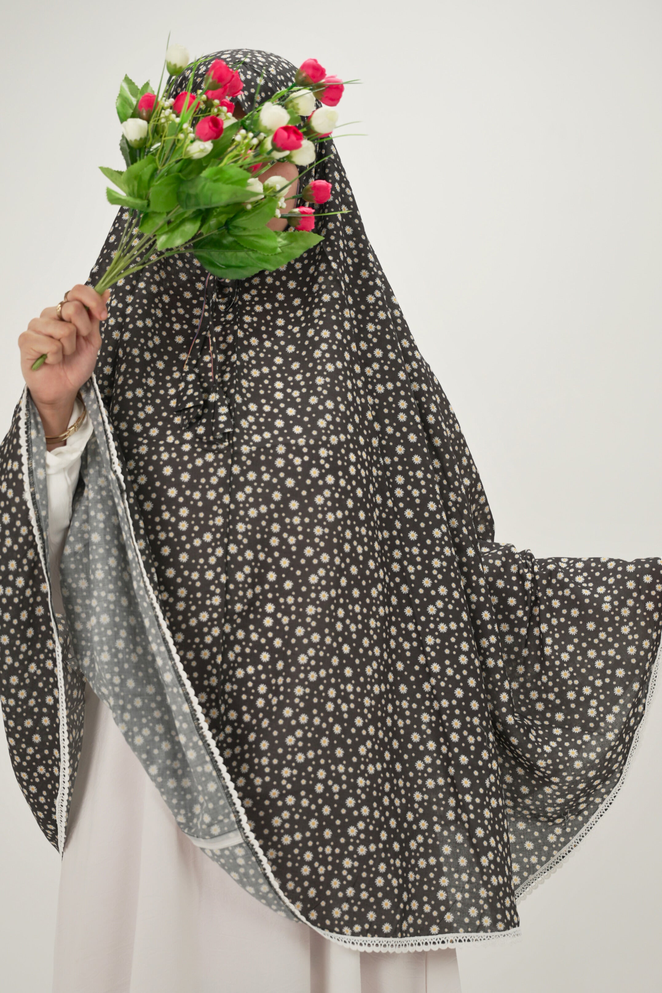 Inaara | Black Floral Cotton Namaz Makhna - Without Sleeves