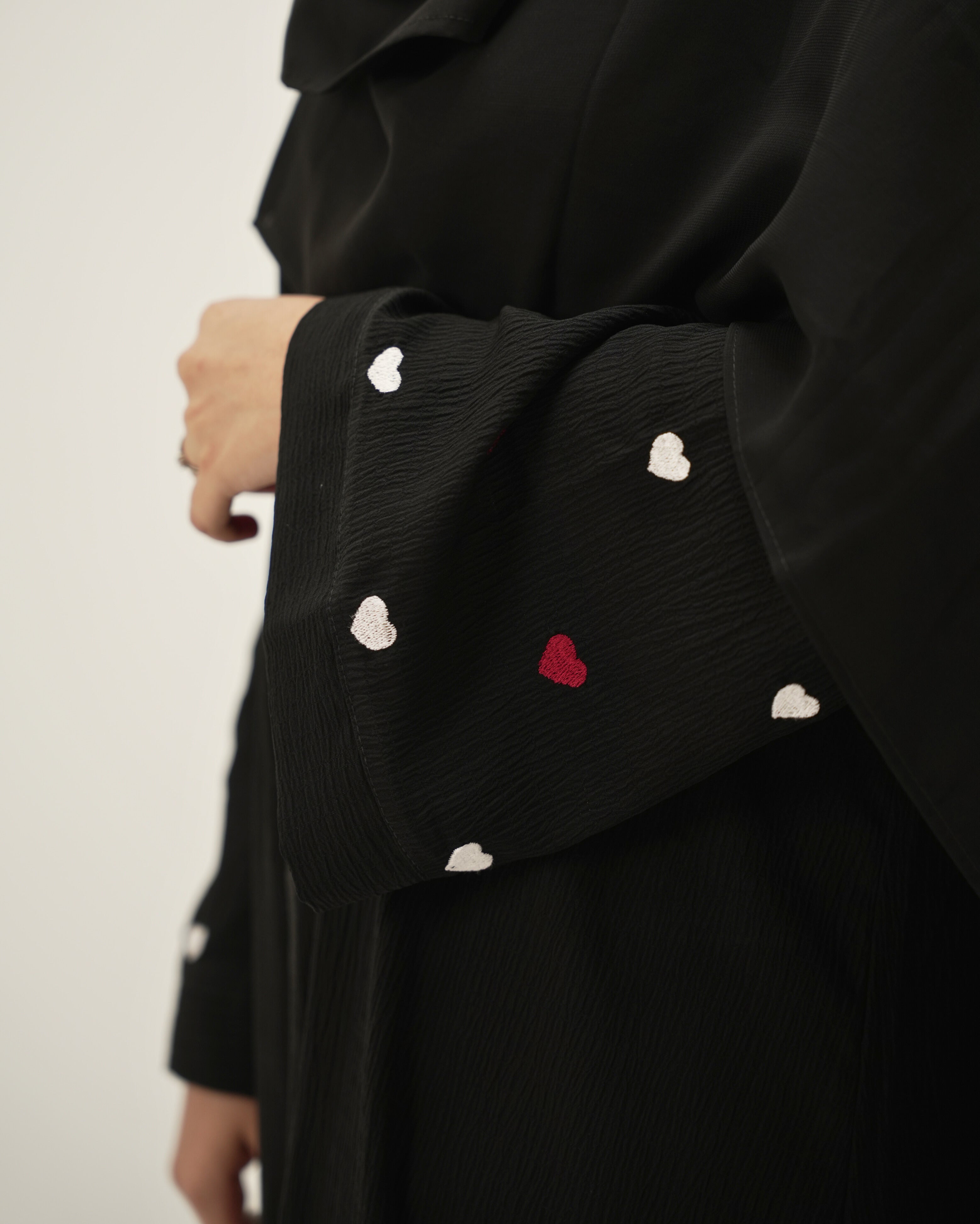 Zoya | Heart Embroidery Abaya - Midnight Black