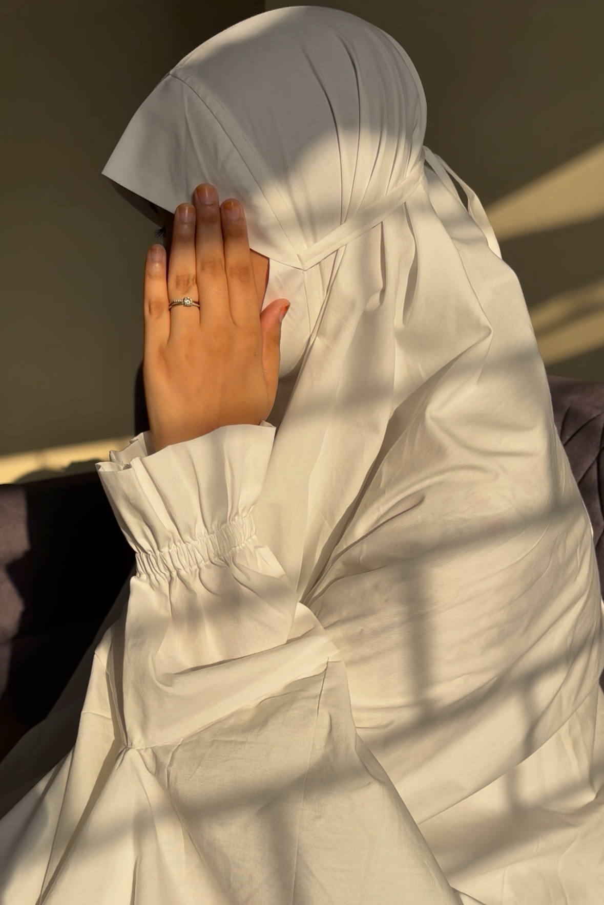 Noor | White Knee-Length Cotton Namaz Makhna