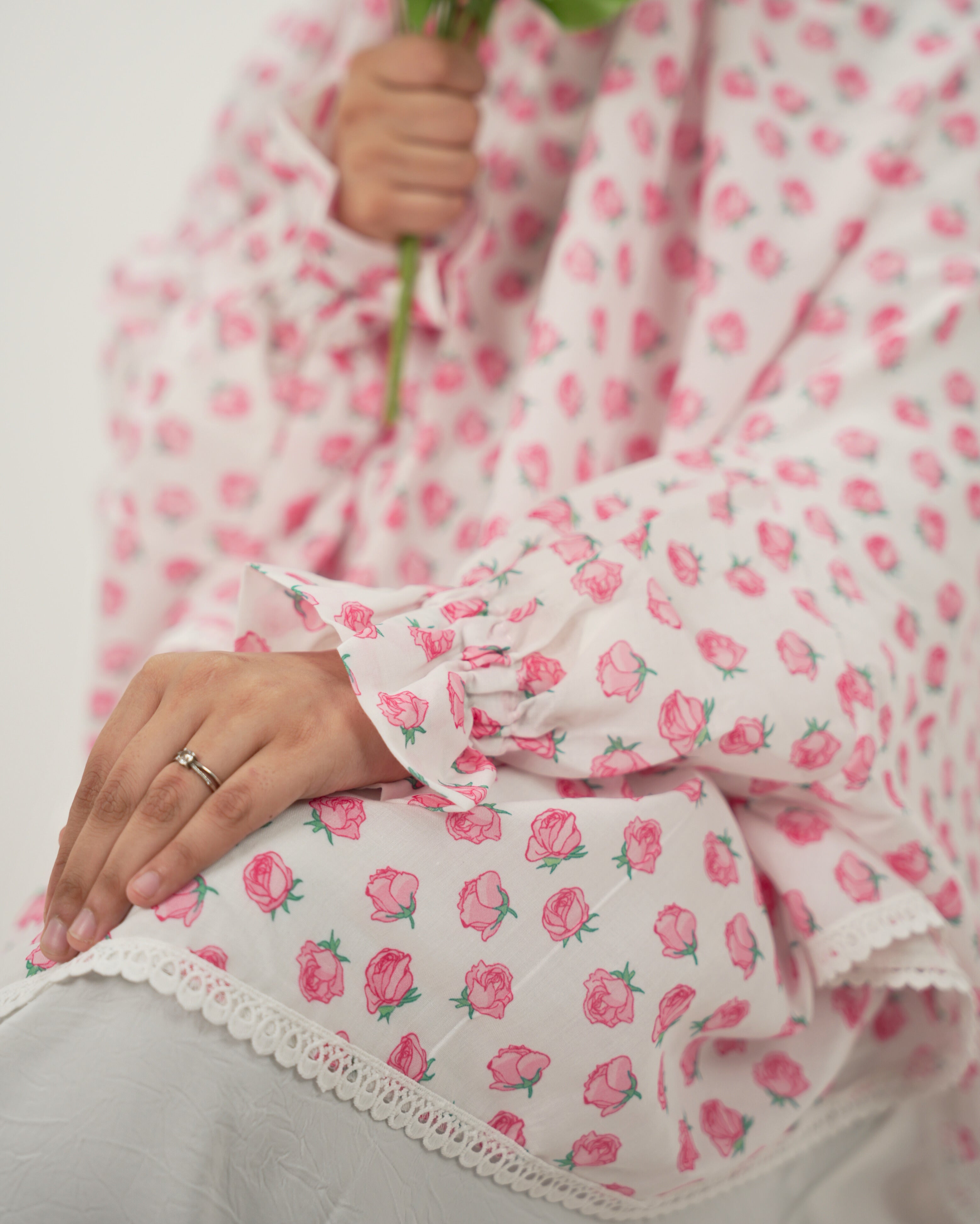 Niloufar | Roses Print Cotton Namaz Makhna - With Sleeves