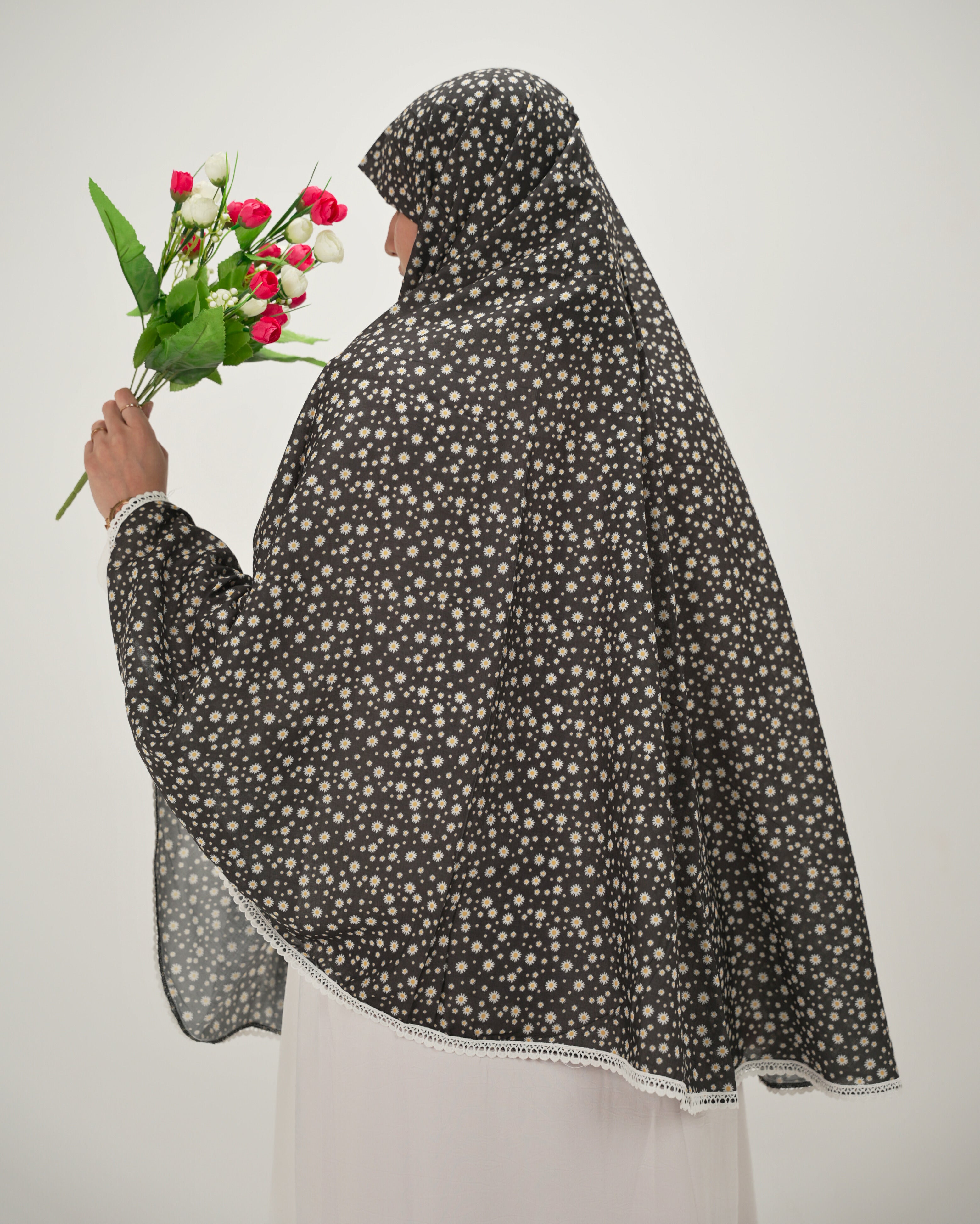 Inaara | Black Floral Cotton Namaz Makhna - Without Sleeves